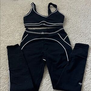 Alo yoga Airbrush High-Waist Heart Throb Legging and bra set
